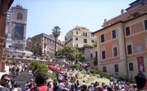 800px-Roma_-_Piazza_di_Spagna_-_maggio_2005