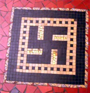 Swastika_Paris