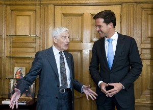 800px-Mark_Rutte_en_Dries_van_Agt_in_het_Torentje