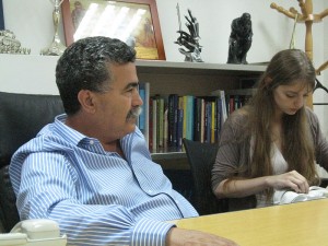 800px-Flickr_-_jonklinger_-_עמיר-פרץ_Amir-Peretz