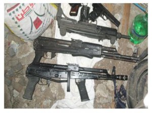 Guns to be used in attacks captured by the IDF in Hebron. Photo: IDF