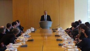 Israel Economy Minister Naftali Bennett speaking to investors in New York, on November 18, 2013. Photo: Screenshot / Facebook.