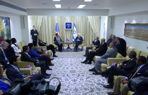 Israeli President Shimon Peres meeting with a delegation from the U.S. Congressional Black Caucus, led by Congresswoman Marcia Fudge, on February 18, 2014. Photo: Mark Neiman / GPO.