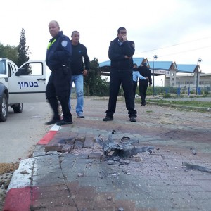 Palestine Today photo showing actual damage caused to an Israeli street by Gazan rockets. Photo: Screenshot / Palestine Today.