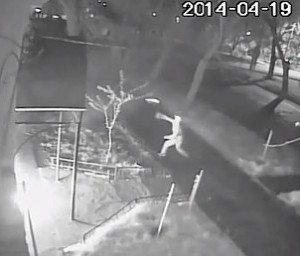Ukraine-Shul-Firebombed A vandal firebombing the Noklayev Synagogue, in Ukraine, on April 19, 2014, as recorded by closed-circuit security cameras. Photo: Screenshot / Yisroel Gotlieb.