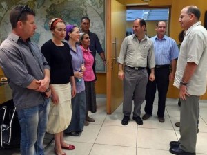 Yaalon meets with parents of kidnapped teens (courtesy Israel Ministry of Defense)