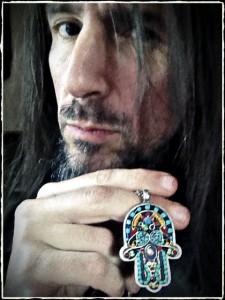 Bumblefoot with his 'hamsa' pendant