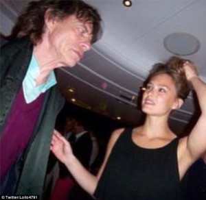 The Rolling Stones's Mick Jagger with Israeli supermodel Bar Refaeli in 2013. Photo: Screenshot / Twitter / Lollo4791.