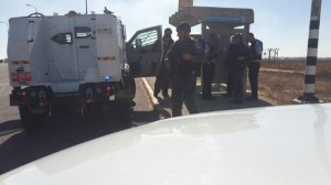 Israel police closing roads east of the Gaza Strip, Thursday afternoon. Photo: Israel Police