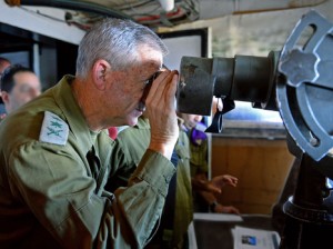 IDF Chief of Staff, Lt.-Gen. Benny Gantz viewing Syrian fighting on the Golan. Photo: IDF