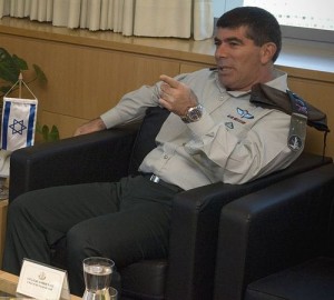 Former IDF Chief of Staff Gabi Ashkenazi. The “Harpaz affair” case against Ashkenazi was closed. Photo: Wikimedia Commons.