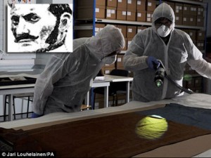 Jack the Ripper Daily Mail article. Photo: Dr. Jari Louhelainen, of Liverpool John Moores University