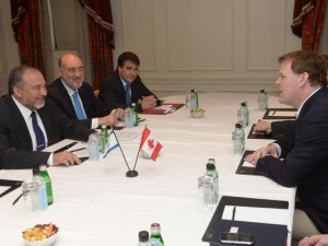 Israeli Foreign Minister Avigdor Liberman meets with Canadian FM John Baird. Photo: Foreign Ministry
