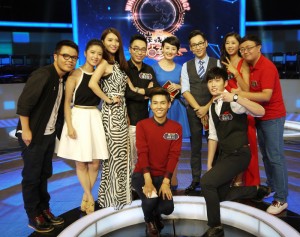 Lechao Tang, with game show cast and competitors. Photo Hebrew University