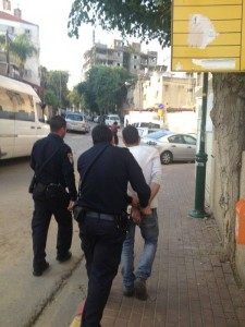 Israel Police nab suspect Bnei Brak. Photo: Twitter. Israel Police nab suspect Bnei Brak. Photo: Twitter.