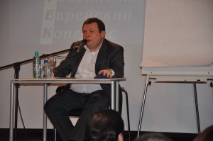 Mikhail_Fridman_by_Anton_Nossik
