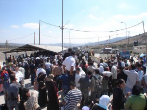 The IDF's Huwara checkpoint Palestinians cross over from Nablus to work in Israel. Photo: Wikimedia Commons.