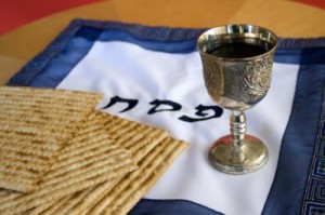 A Passover seder. Photo: JNS.org.