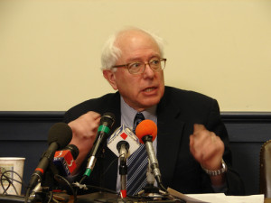 Presidential candidate Bernie Sanders has "demonstrated a consistent bias against the nation state of the Jewish people," Alan Dershowitz argues. Photo: Wikimedia Commons.