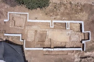 The Byzantine-era road station and church unearthed along a highway from Tel Aviv to Jerusalem. Photo: Israel Antiquities Authority via Facebook.
