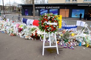 A memorial to the victims of the recent French terror attacks. Photo: Wikimedia Commons.