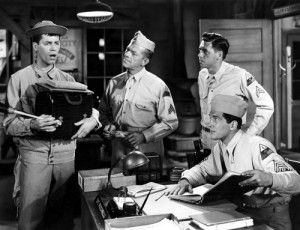 Jerry Lewis (far left) in "At War with the Army." Photo: www.doctormacro.com.