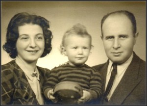 Agnes Grunwald-Spier said her parents were "bitterly scarred by the Nazis." Photo: agnesgrunwaldspier.com. 