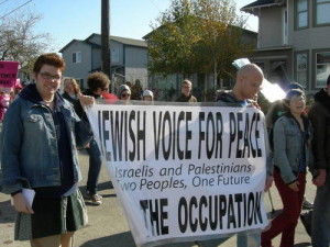 An October 2007 demonstration in Seattle by the anti-Israel group Jewish Voice for Peace. Photo: Joe Mabel via Wikimedia Commons.