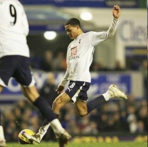 A player from the Tottenham Hotspurs. The Chelsea soccer club will take action against the selling of T-shirts that depict Tottenham Hotspur striker Harry Kane as a Hasidic Jew. Photo: Wikimedia Commons. 