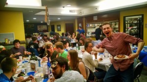 AEPi students are Carnegie Mellon celebrate Passover. Photo: AEPi.