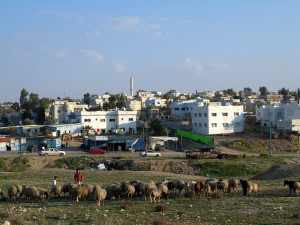 The Bedouin village of Rahat in Israel. Netanyahu is allocating funds to improve the living conditions of Israel's Arab population. Photo: Wikipedia.