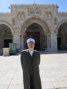Sheikh Ekrima Sabri said Muslim violence on the Temple Mount is a legitimate form of self-defense. Photo: Twitter.
