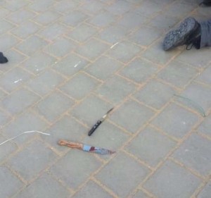 "Two bloodied knives used in an attack by Palestinian terrorists in Bet Shemesh on October 22, 2015. Photo: Twitter.