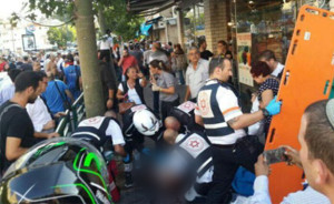 The aftermath of the multiple stabbing attack in Rishon LeZion  on Monday afternoon. Photo: Eyewitness cellphone shot. 