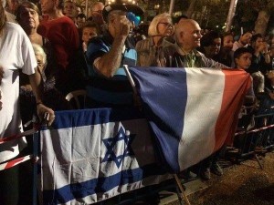 Thousands of Israelis rallied in Tel Aviv in solidarity with France. Photo: Twitter.