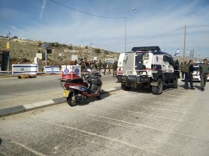 A Palestinian terrorist attempted to stab Israeli soldiers at the Tapuach Junction. The terrorist was shot dead. Photo: Twitter. 