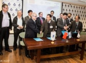 Members of China's business community and Israel Robotics Association met in Tel Aviv to sign a lucrative deal. Photo: Israel Defense.