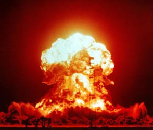 A mushroom cloud. The IAEA report on the PMD of Iran's nuclear program indicates it is military. Photo: Wikipedia.