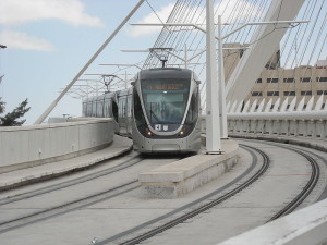 Jerusalem's light rail. Photo: Wikipedia.
