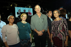 The mothers of slain Israeli teens Eyal Yifrach, Naftali Frenkel, and Gilad Shaar are pictured with former IDF chief of staff Benny Gantz, the newest addition to the committee for the Jerusalem Unity Prize, which the teens' families co-founded. Photo: Sasson Tiram.