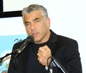 Lapid-2010-e1358957700561