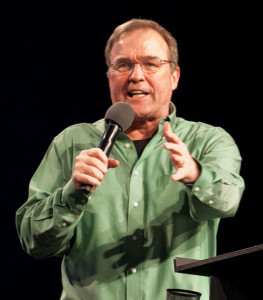 Evangelical Christian Pastor Mike Bickle. Jewish Democrats criticized Republican presidential candidate Sen. Ted Cruz  for promoting an endorsement from the pastor. Photo: Wikimedia Commons.