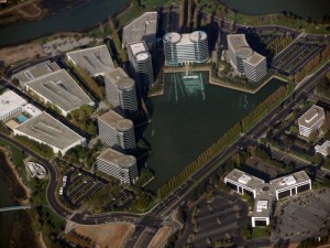 An aerial view of Oracle headquarters in California. The American software giant has agreed to buy the Israeli cloud software company Ravello Systems. Photo: Rehman Abubakr via Wikimedia Commons.
