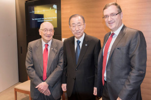 Holocaust survivor Haim Roet (from left) with UN Secretary-General Ban Ki-moon and Ambassador David Roet, Haim's son. Photo: UN Ph.oto/Manuel Elias/Loey Felipe