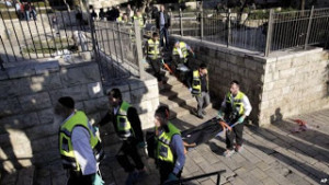 Paramedics at the site of the Jerusalem terror attack. Photo: Elder of Ziyon.
