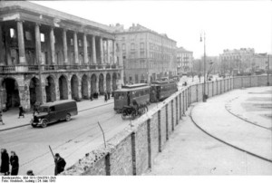 The Warsaw Ghetto. Photo: Wikimedia Commons.