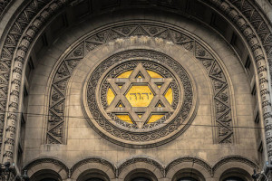 Sinagoga de la Congregación Israelita Argentina, a synagogue in Buenos Aires. Credit: GameOfLight via Wikimedia Commons.