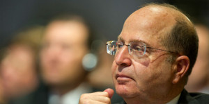 Israeli Defense Minister Moshe Ya'alon, pictured, met at the Pentagon on Monday with U.S. Defense Secretary Ashton Carter. Photo: Wikimedia Commons.