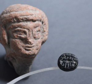 A 2,500-year-old seal unearthed in Jerusalem. Archaeologists believe the seal may have belonged to what they called an "exceptional" woman. Photo: Israel Antiquities Authority.