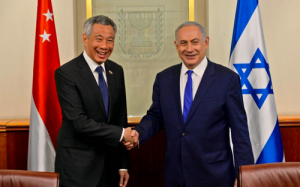 Israeli Prime Minister Benjamin Netanyahu (right) met Singaporean Prime Minister Lee Hsien Loong, on Tuesday in Jerusalem. Photo: PM of Israel via Twitter.